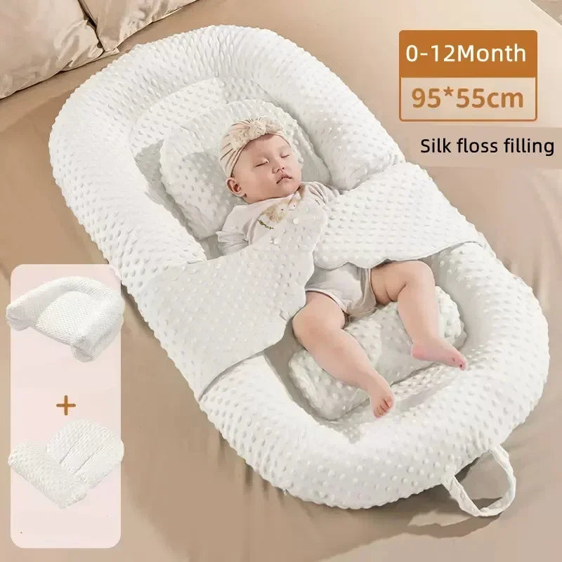 Oreiller de pente anti-reflux pour bébé | Hypoallergénique™