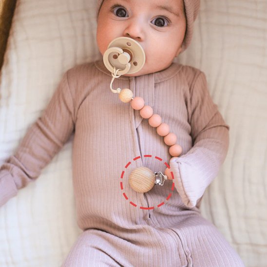 clip pour attache tetine confortable 