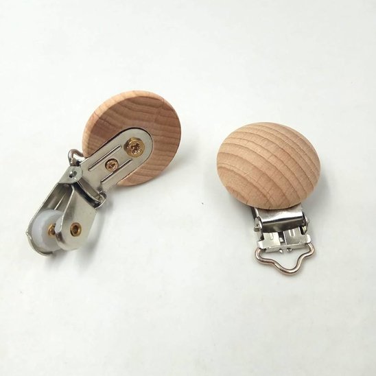 clip pour attache tetine facile