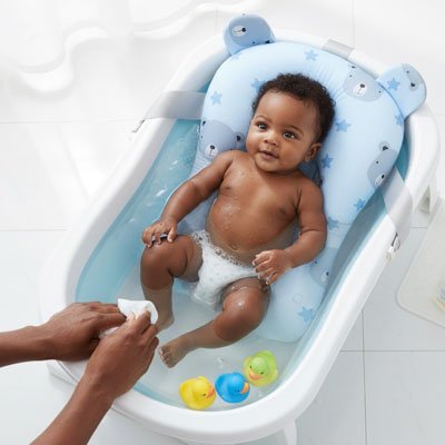 Coussin de bain bébé disponible