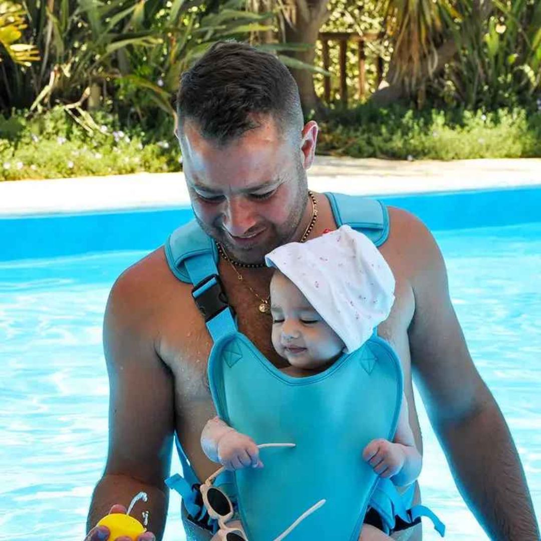 porte bébé aquatique confiant