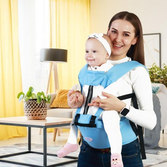 Porte bebe  bleu ciel ventral