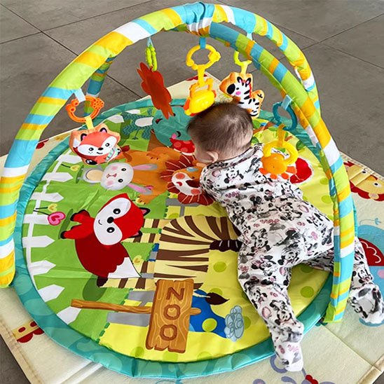 tapis d'éveil confortable